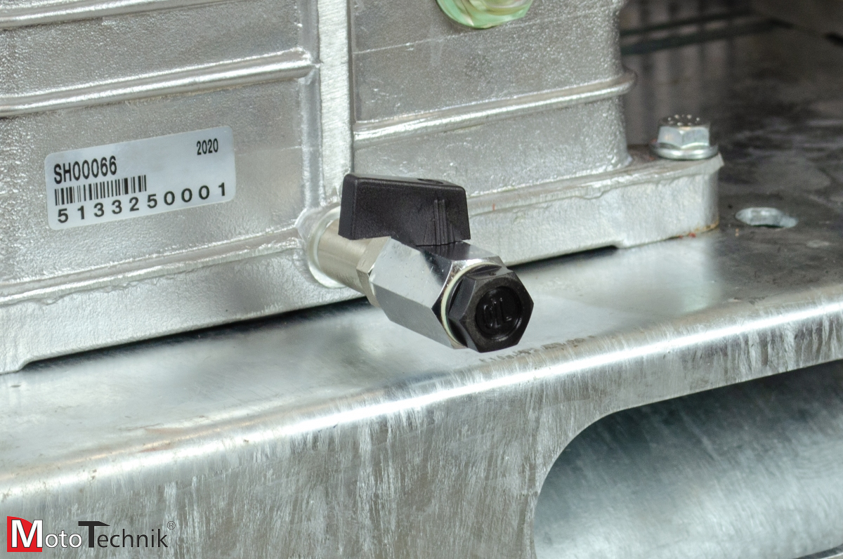 NUAIR NB4/4CT/90G - SPECIAL Kompresor tłokowy (5,5 kW, 270L) N4GC601NUA151